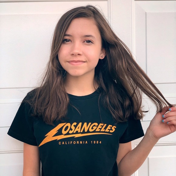 Meet your Posher, Julia - Picture 3 of 4